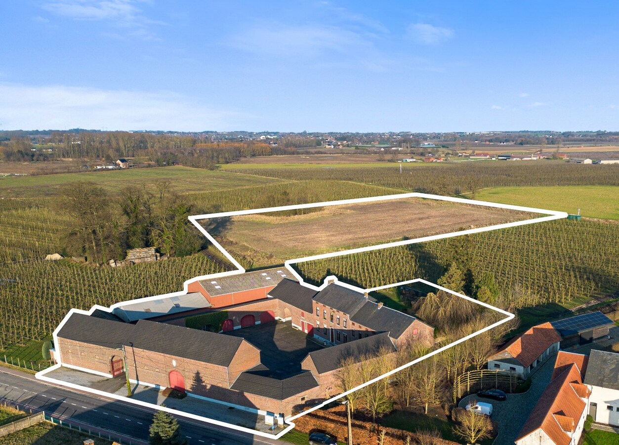 Karaktervolle vierkantshoeve op 2,86 ha in Rummen 