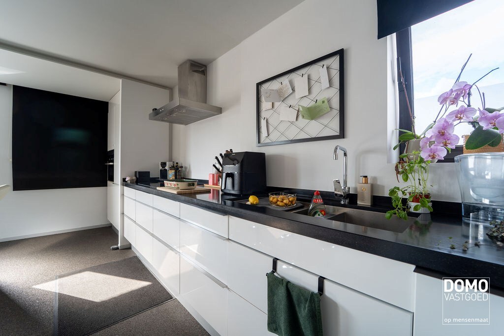 MODERN, ENERGIEZUINIG APPARTEMENT MET GARAGE TE HASSELT, VLAKBIJ E314 