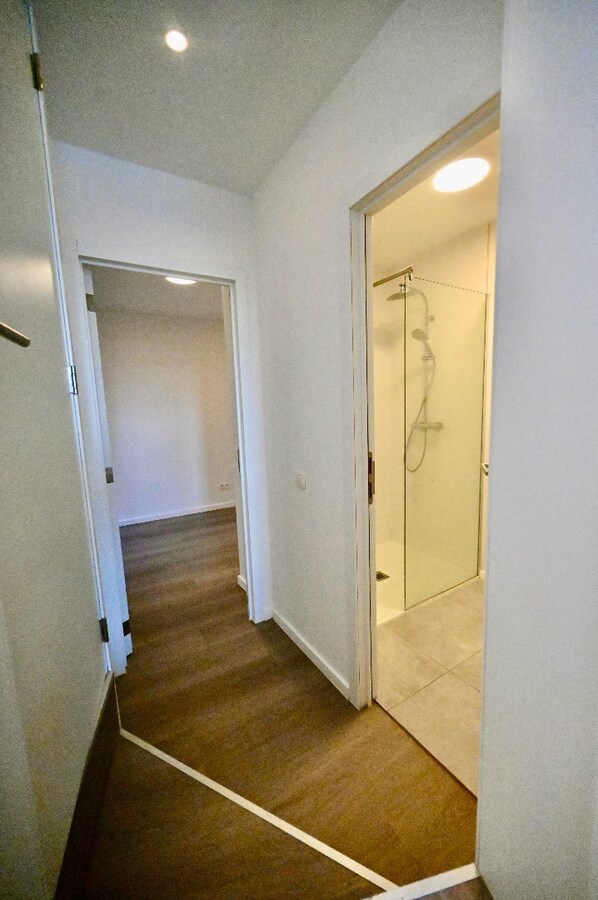 MODERN DAKAPPARTEMENT OP BOOGSCHEUT STRAND EN SHOPPING BLANKENBERGE 