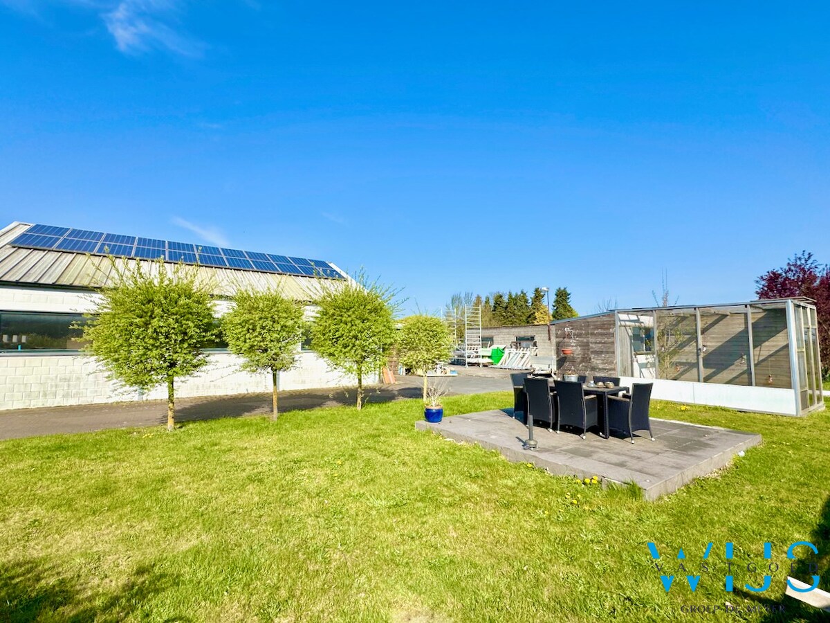 Prachtige eigendom in hartje Wippelgem ! 