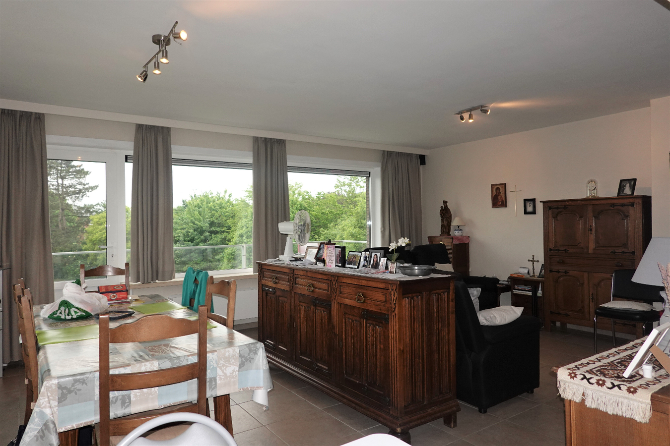 Ruim appartement met 3 slaapkamers en garagebox 