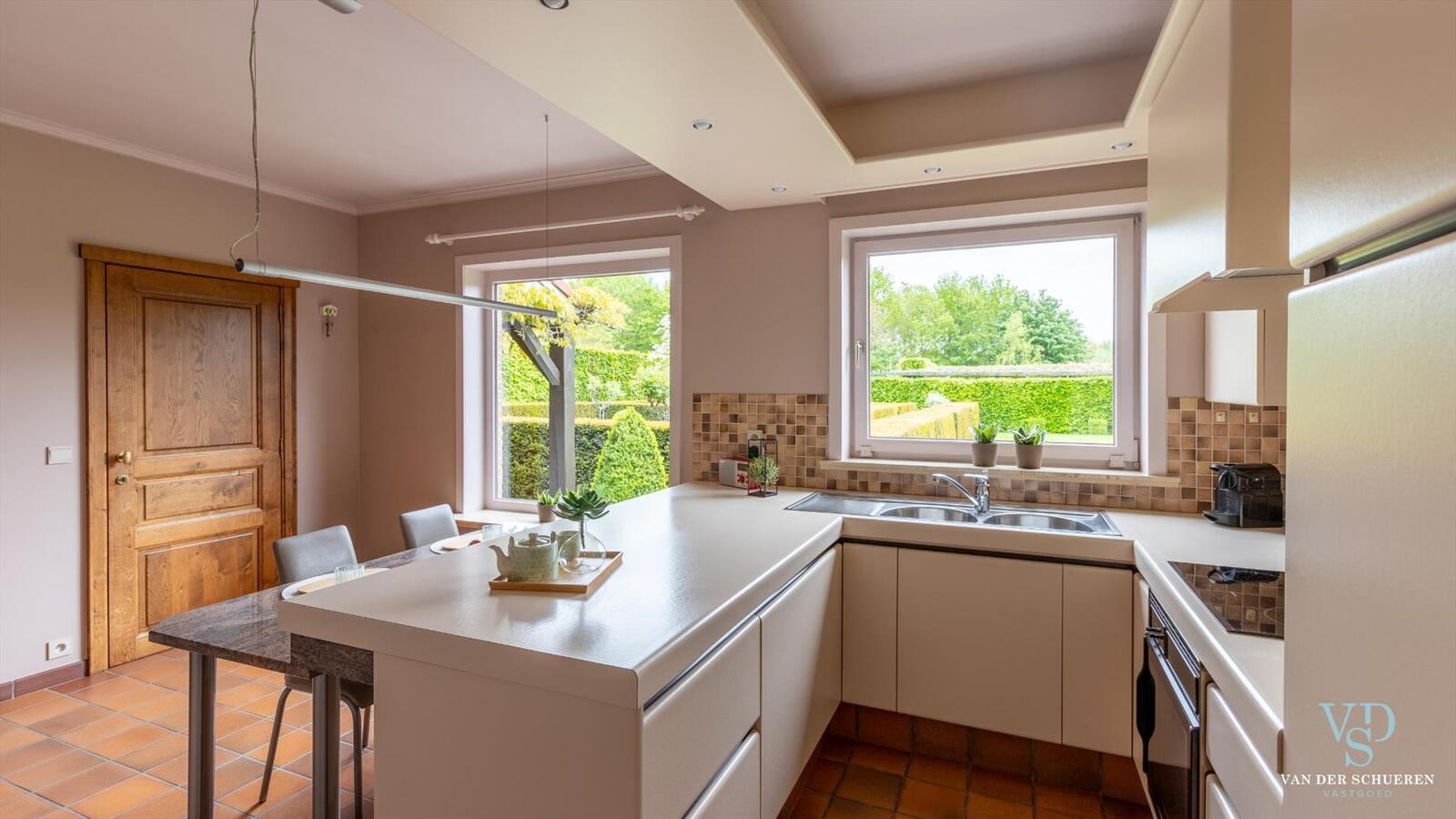 Zeer energiezuinige villa met unieke ligging (Kruisembos). 