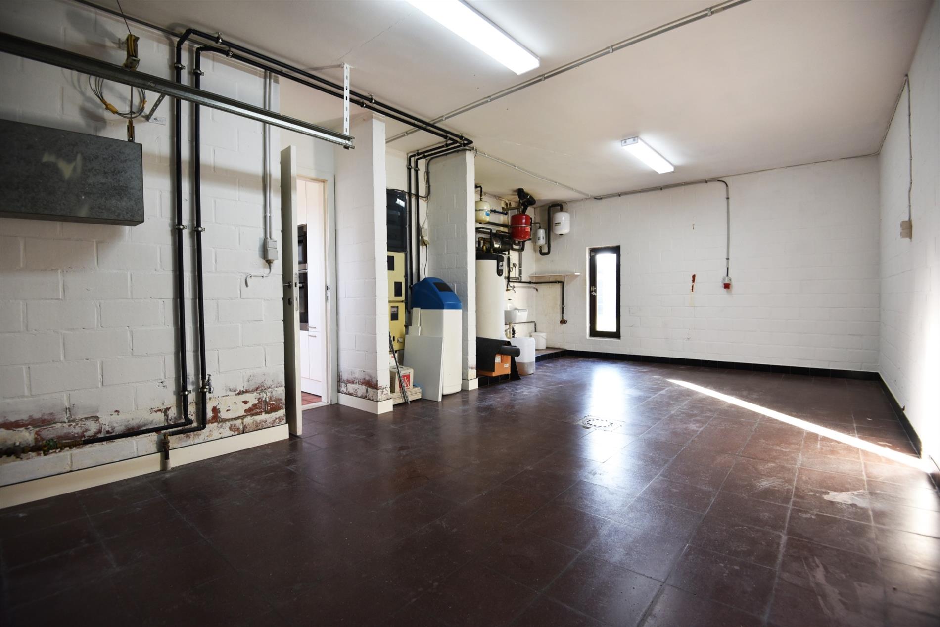 Gezinswoning met 3 slpks, garage en tuin te Maldegem (Donk) 