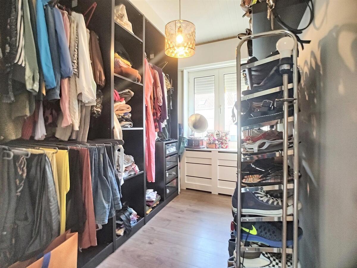 Goed gelegen, kwalitatief gerenoveerde gezinswoning - Heist 