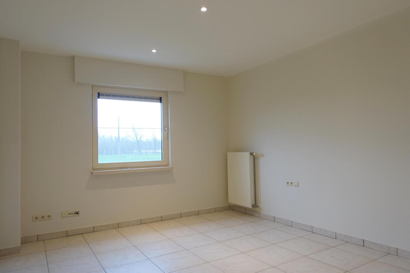 Zeer ruime villa gelegen te Bekegem 