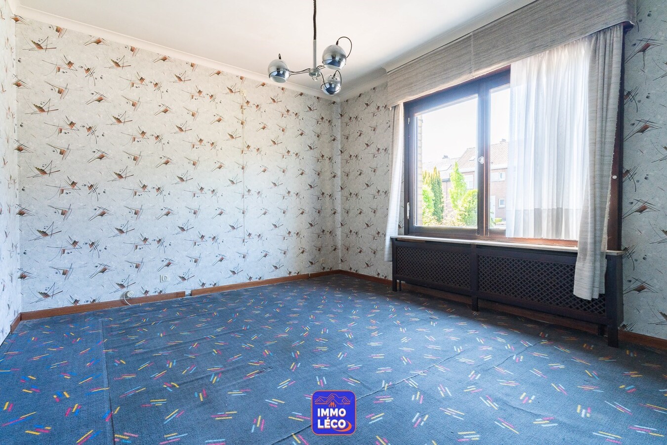 Plain-Pied avec deux garages situé à "La Coquinie", excellent potentiel ! 