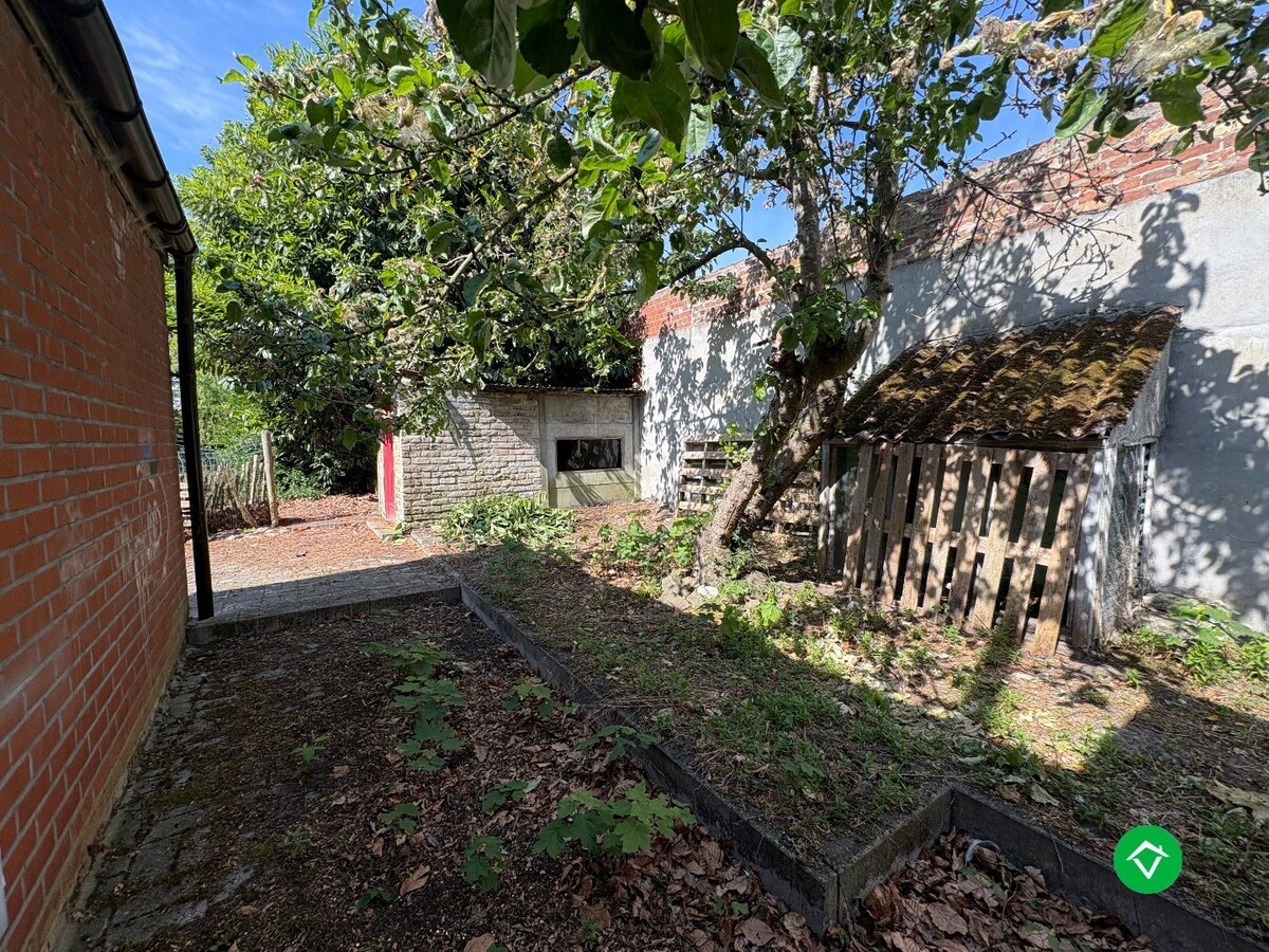 TE KOOP: Ruim perceel bouwgrond in het centrum van Koekelare – unieke opportuniteit! 