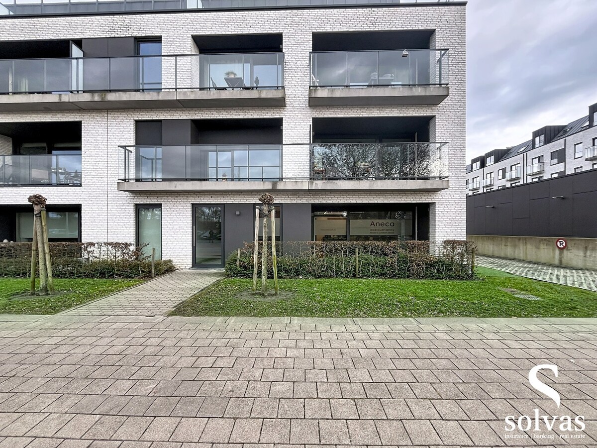 Te huur commercieel kantoor - Aalter