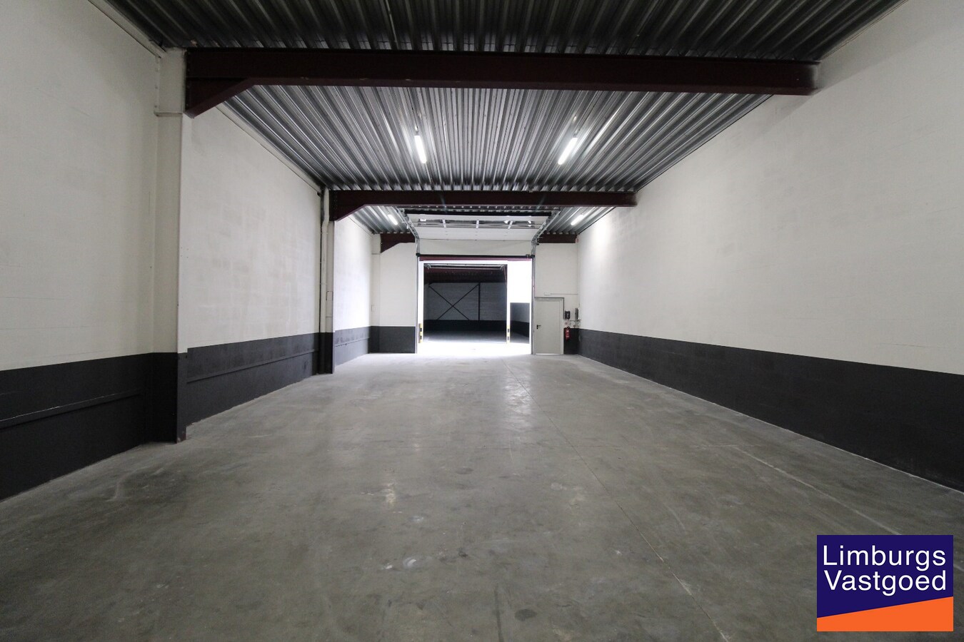 SLAKWEIDESTR. - KMO UNIT 10 - 156 m² - sectionaal poort - nabij E-314 