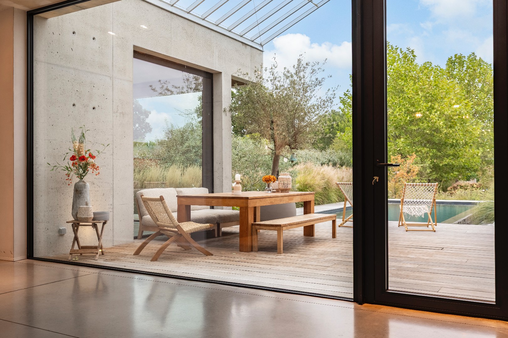 Exclusieve villa met praktijkruimte op perceel van 2001m² in Balen-Olmen 