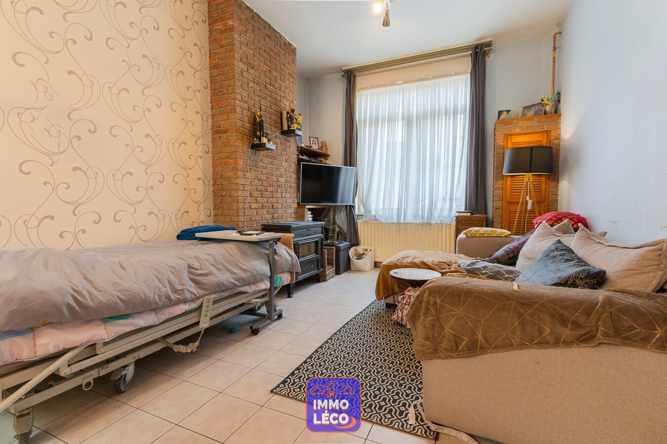 Maison avec jardin et garage attenant de 32m², IDEAL 1er achat/investisseurs ! 