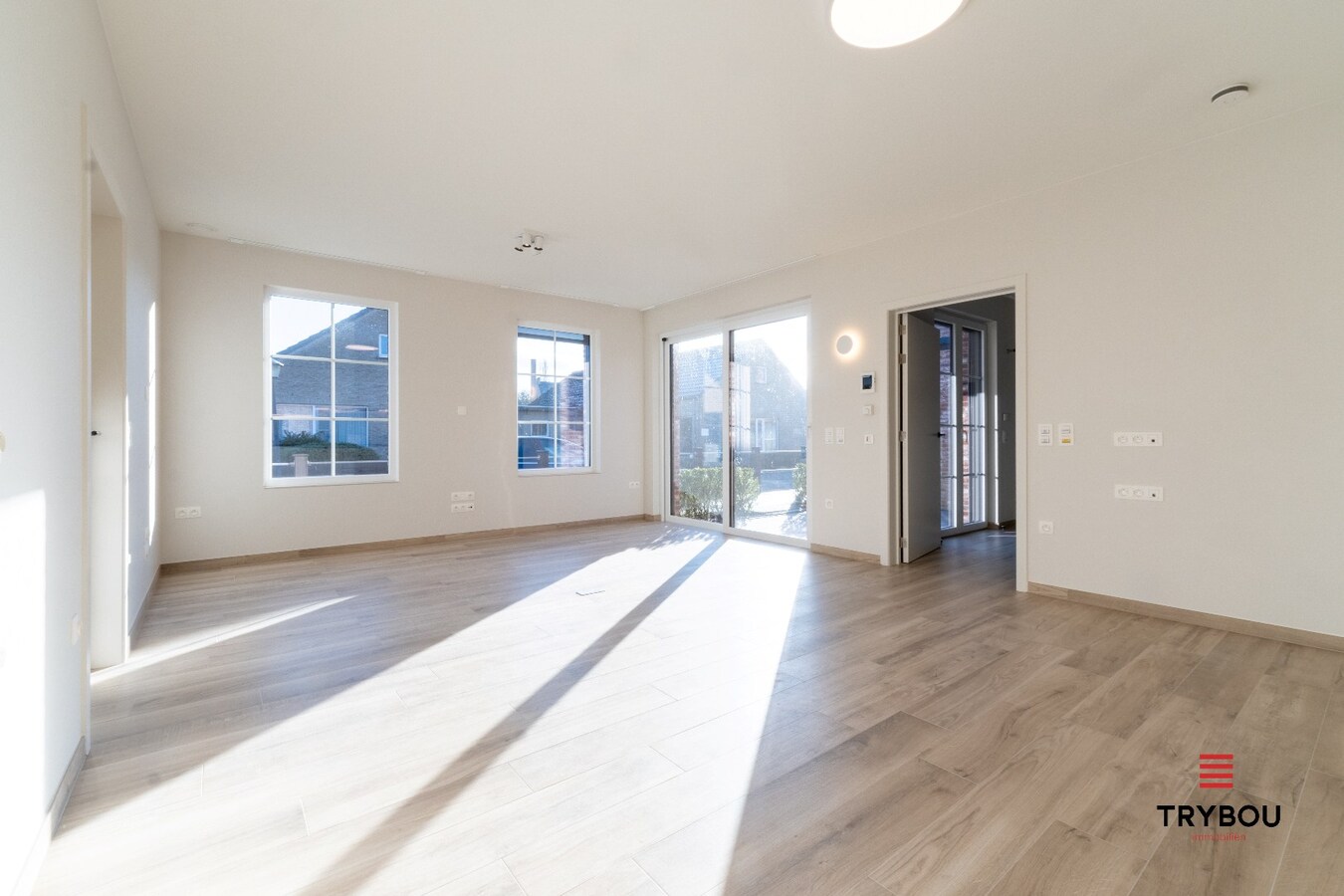 Instapklare, energiezuinige seniorenwoning in hartje Reninge 