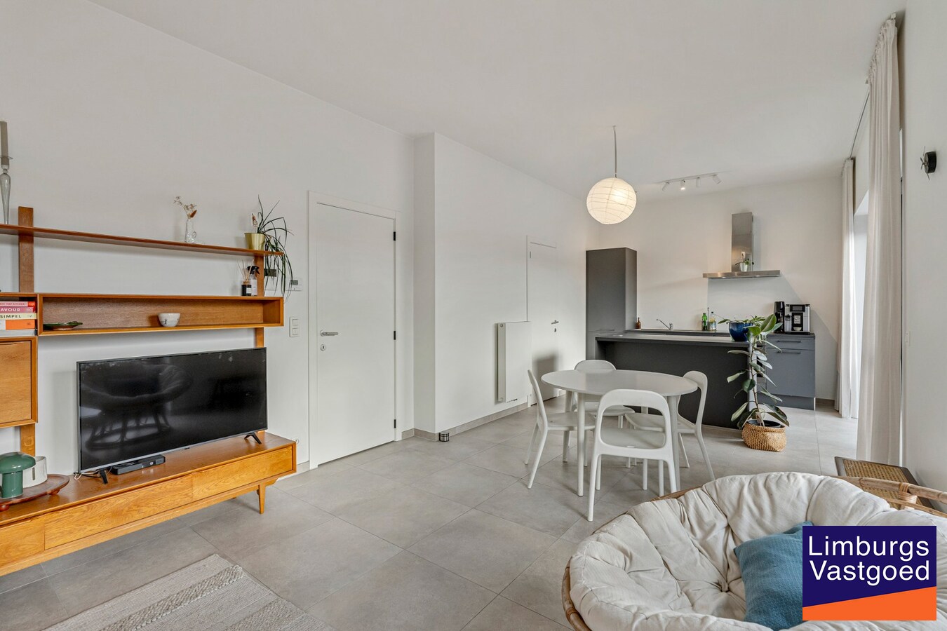 Lichtrijk BEN-appartement, 1 slpk, met ruim terras op toplocatie! 