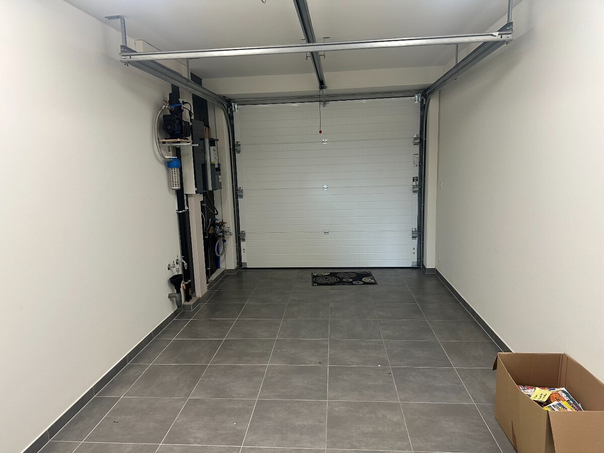 Nieuwbouwwoning met garage te Houthulst 