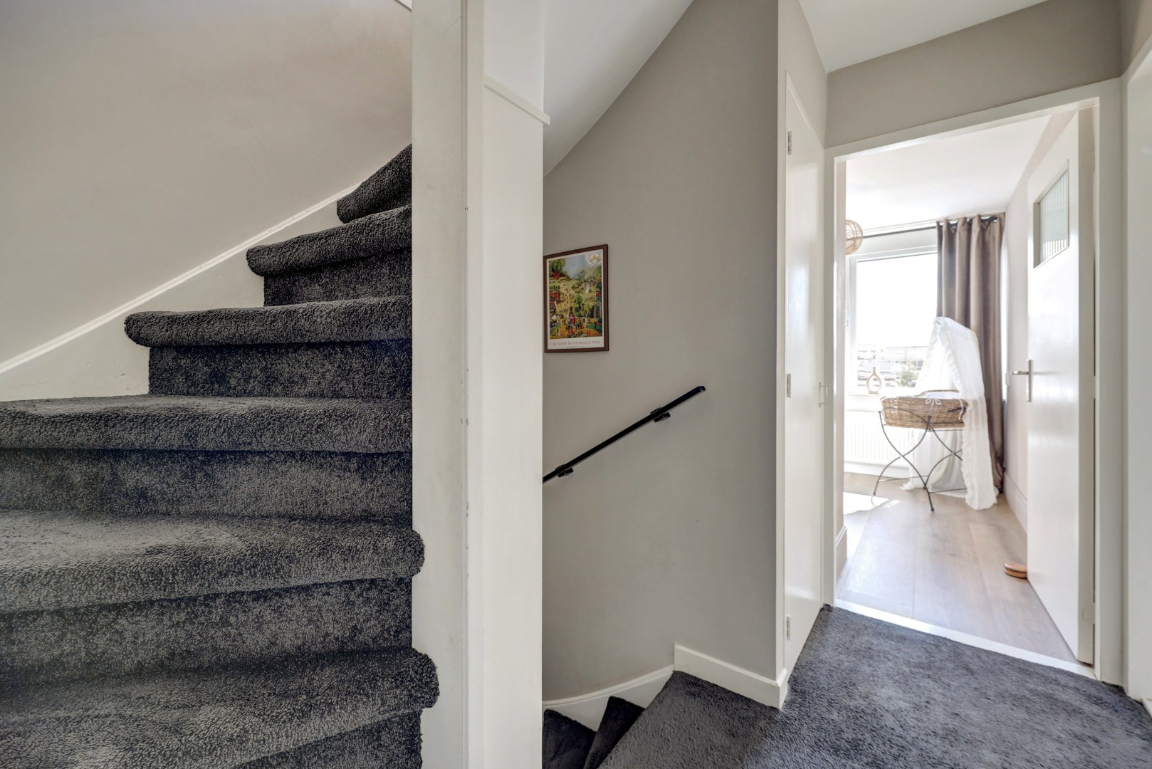 Energiezuinig (A++) en instapklaar 6-kamer gezinswoning met luxe keuken, vijf slaapkamers en zonnige tuin op het zuidoosten 