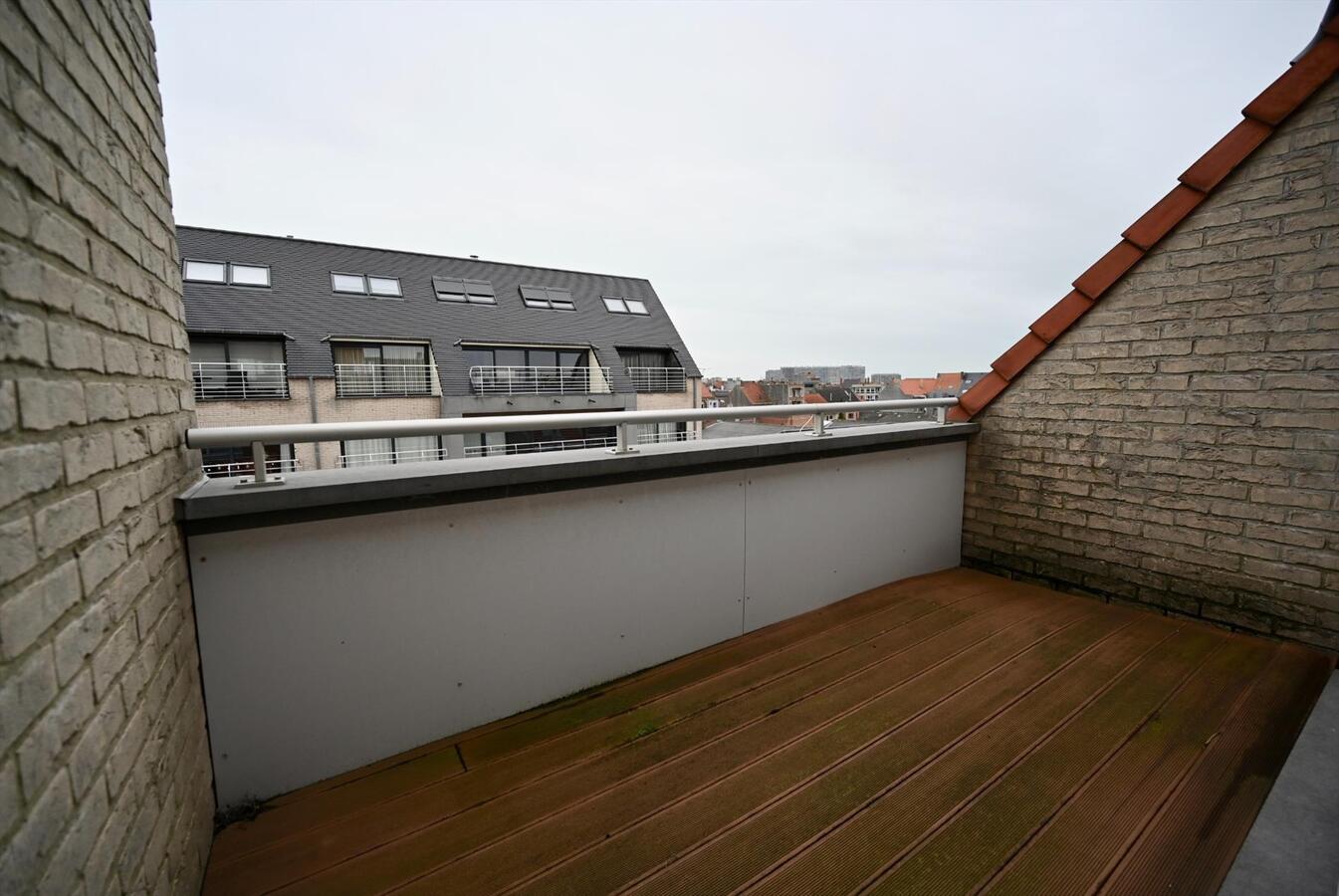 KNAP CENTRAAL GELEGEN DUPLEX APPARTEMENT MET TERRAS 
