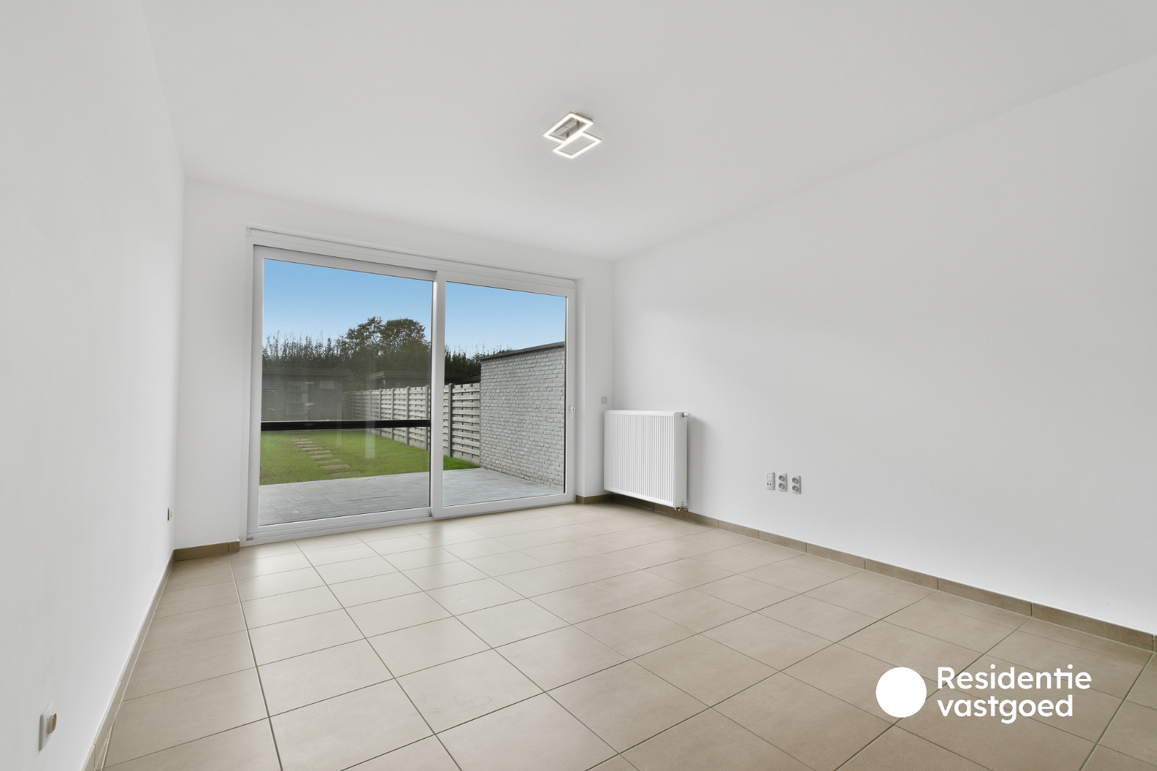 Recente woning met 3 slaapkamers en zonnige tuin nabij centrum Oudenburg 
