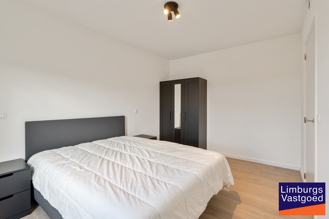 Energiezuinig 2 slpk app, 97m² + terras, parking en berging 