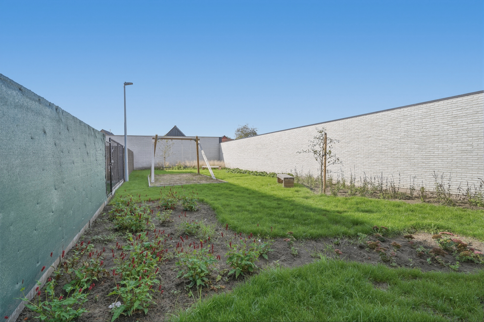 KIJKDAG 25 oktober van 10u tot 12u &amp; 14u tot 16u - Ruim instapklaar nieuwbouwappartement (167 m²) met 3 slaapkamers en groot terras in centrum Eernegem 