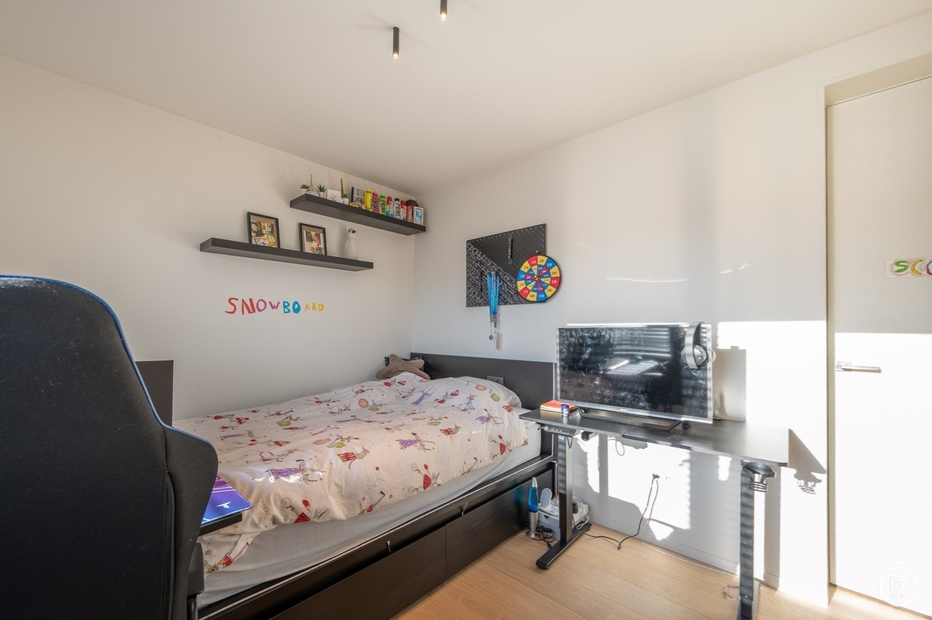 Belle maison individuelle rénovée avec goût dans un emplacement de premier choix dans la rue Kalfstraat à Knokke. 