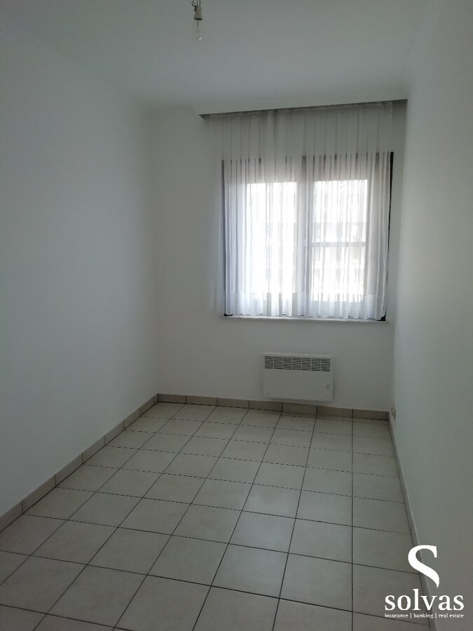 Instapklaar appartement met twee slaapkamers te centrum Aalter 