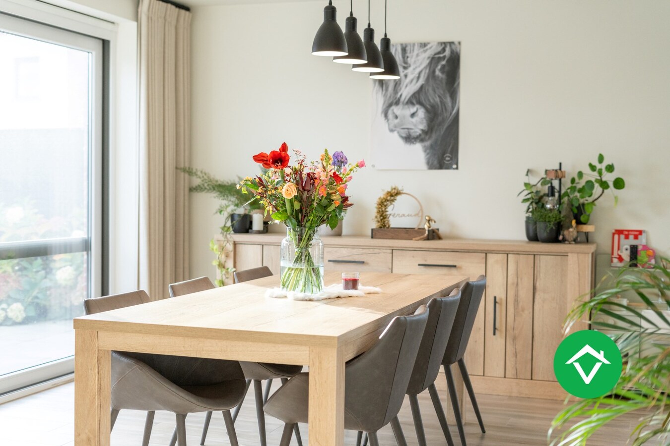 Kwalitatief afgewerkte nieuwbouwwoning met 3 slaapkamers, tuin en garage 