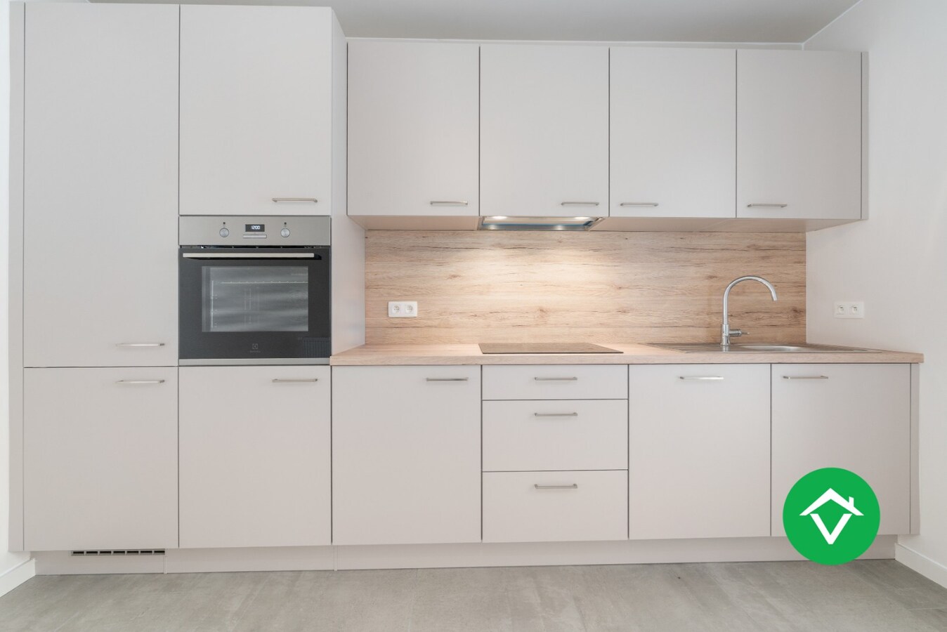 Instapklare rijwoning in hartje Gistel – gerenoveerd in 2025 