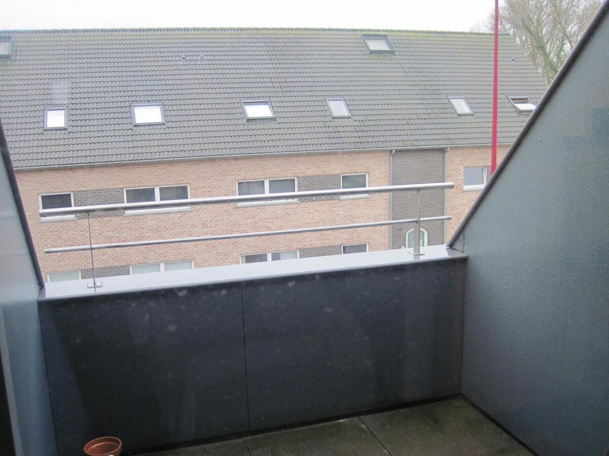 Duplex-appartement mét garage. 