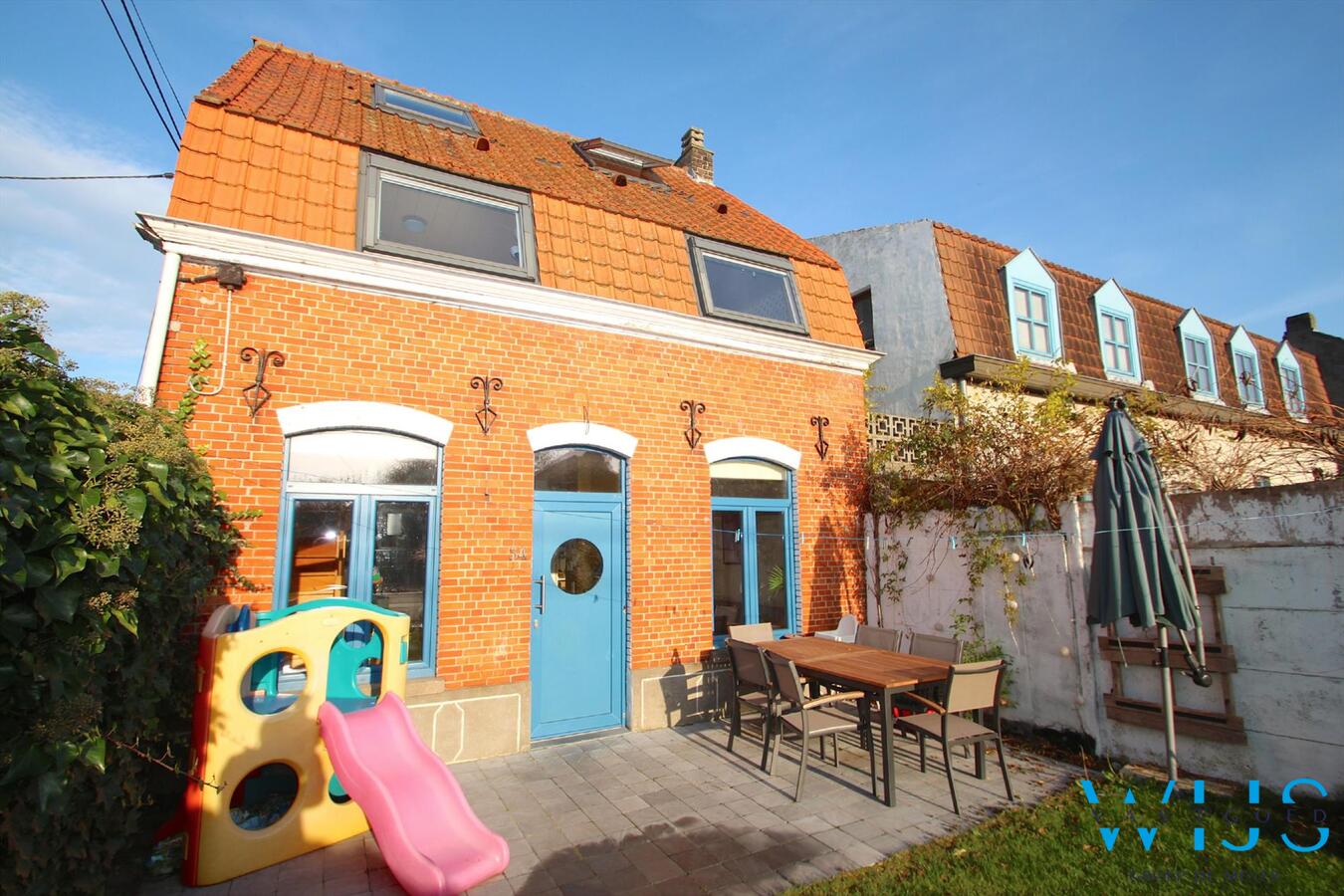 Knusse, instapklare starterswoning te Drongen ! 