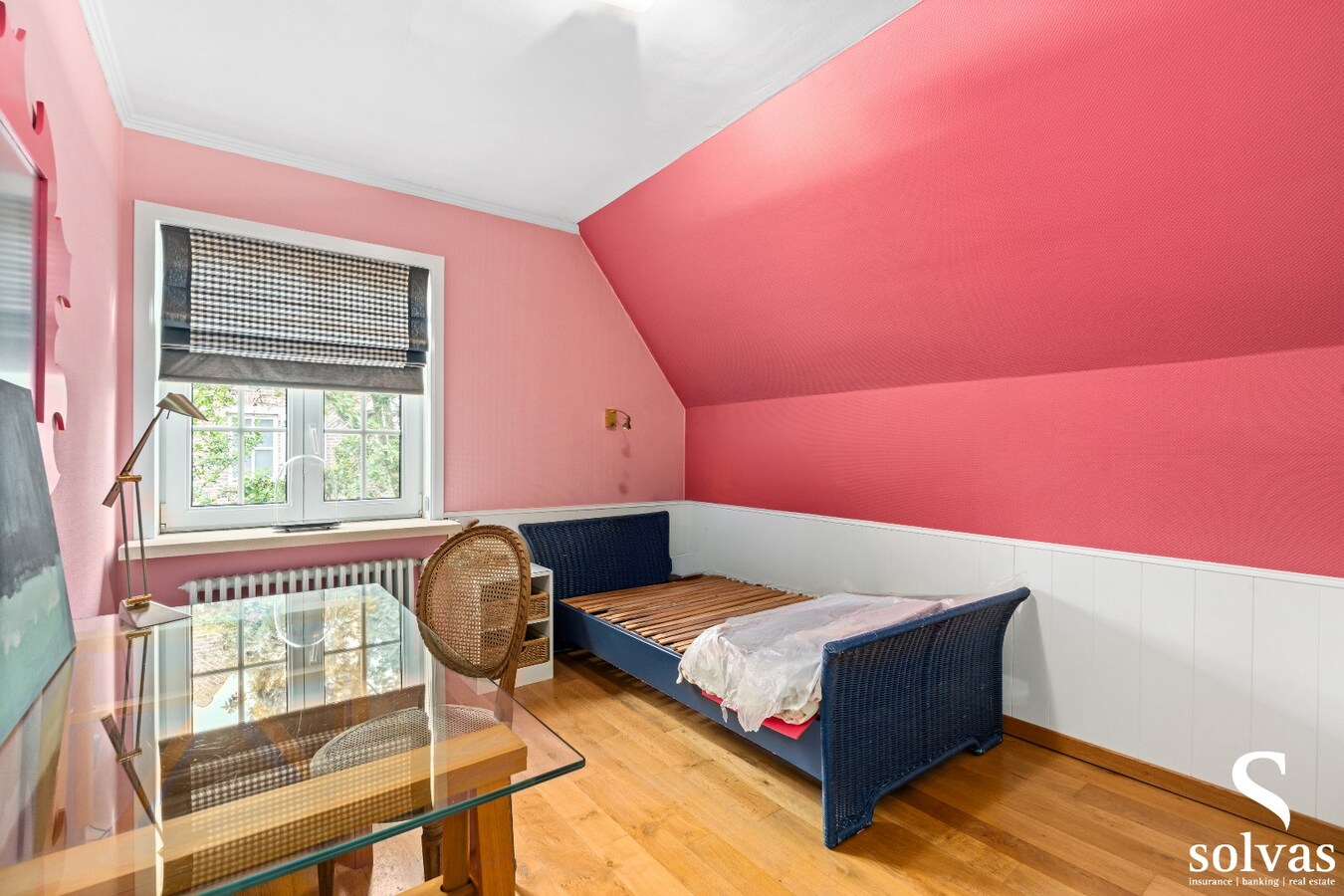 Instapklare, hoogwaardig afgewerkte woning op 1.214 m² met 4 slaapkamers en dubbele garage 