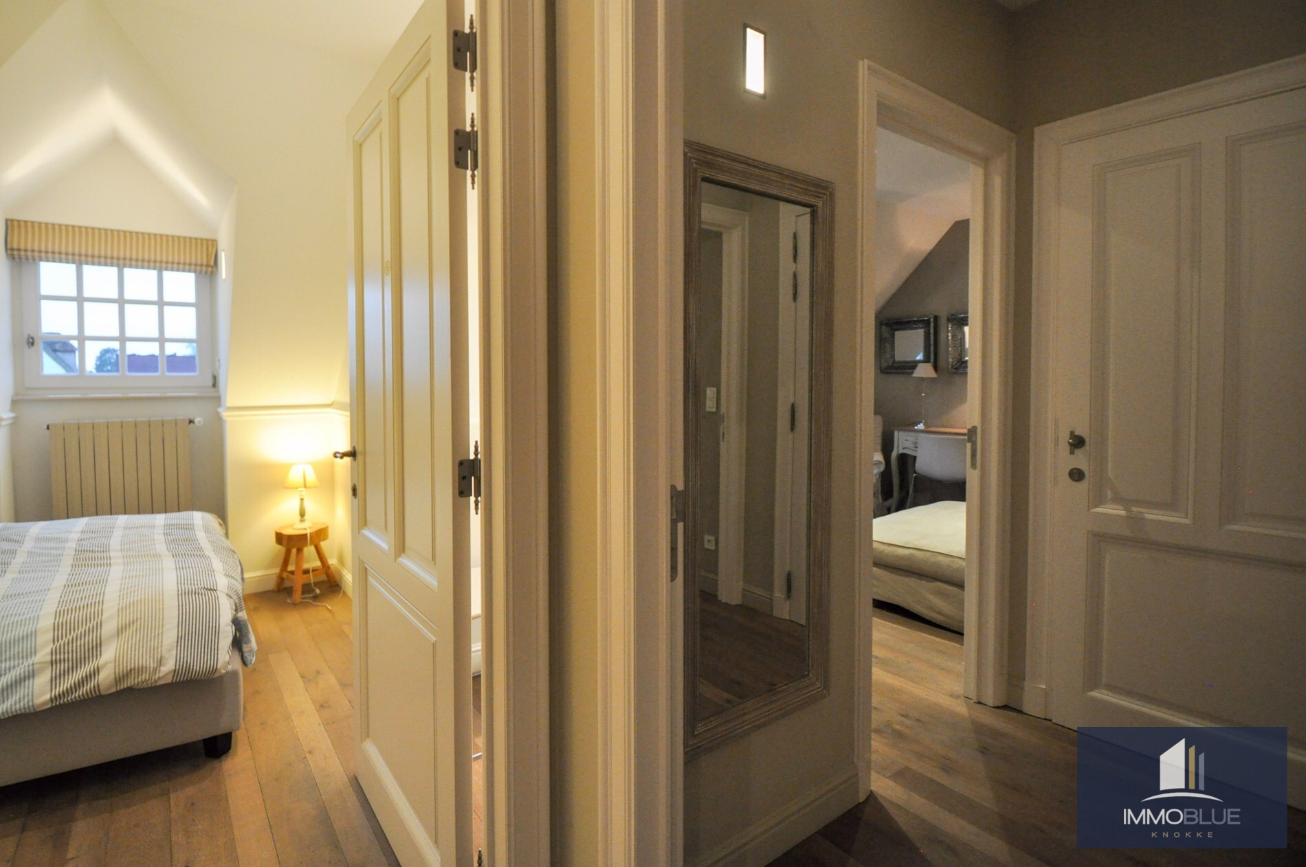 Une villa de charme située dans un quartier résidentiel calme. 