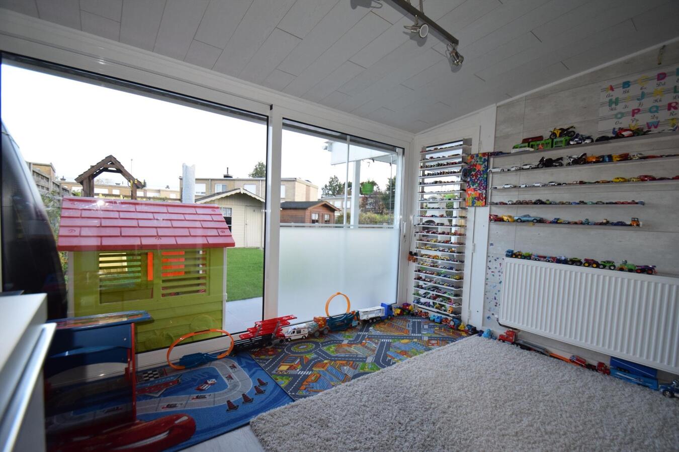 Comfortabele en instapklare 4-slpk-woning met zonnige tuin en garage 
