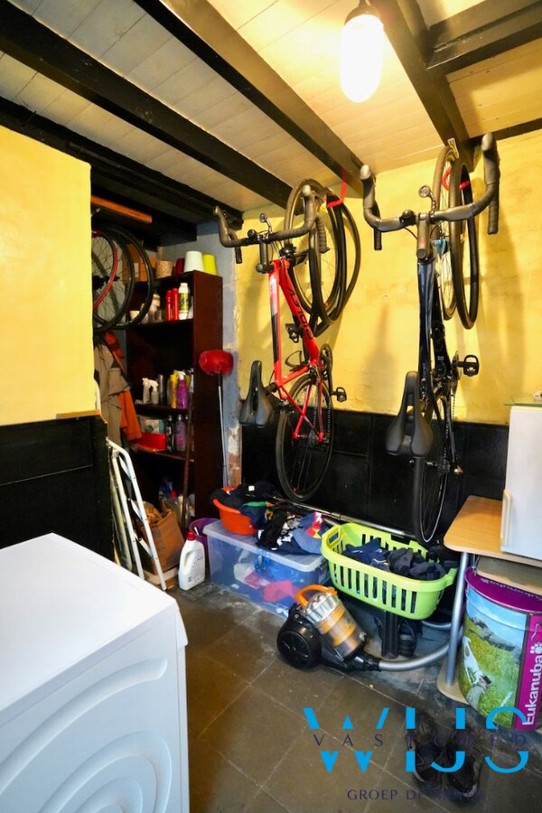 Te renoveren karaktervolle gezinswoning te Eeklo ! 