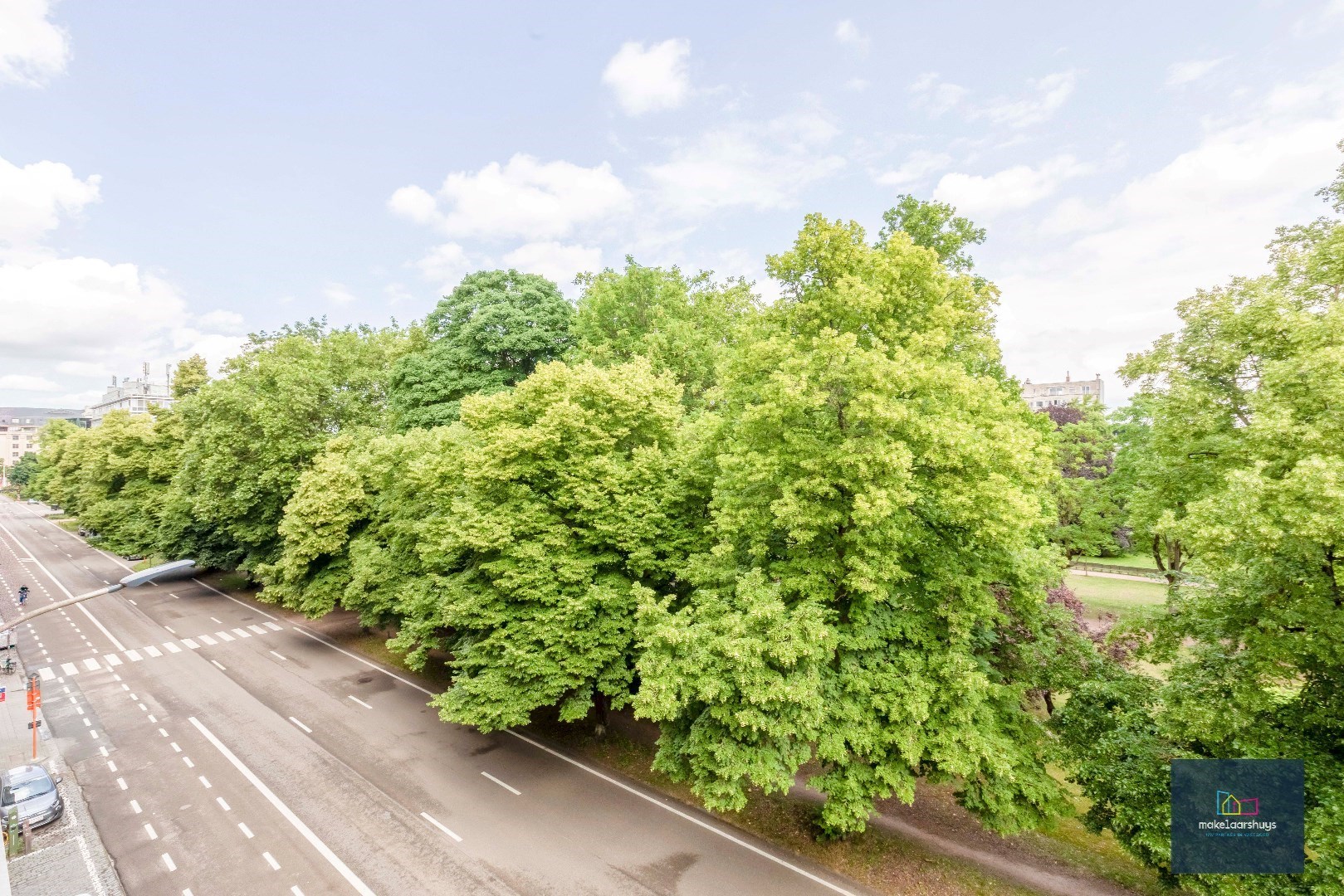 Gunstig gelegen app.  met 2 slaapkamers en terras nabij het Zuid-Park 
