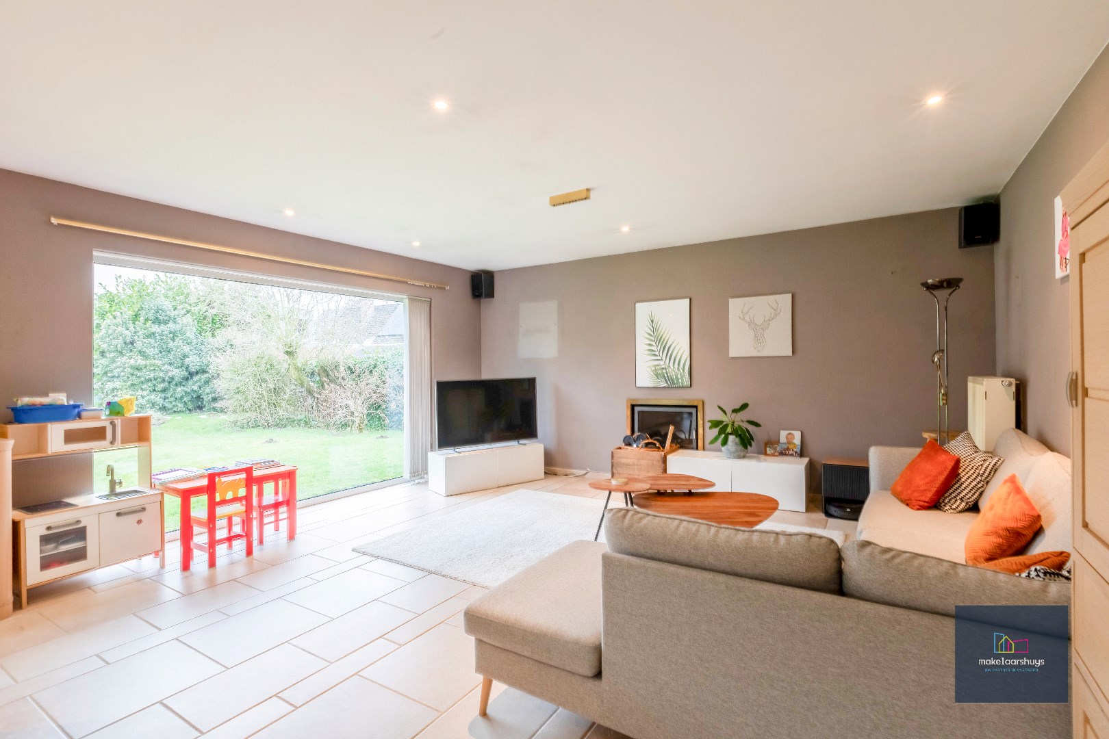 Gunstig gelegen ruime bungalow in Mariakerke met tuin 