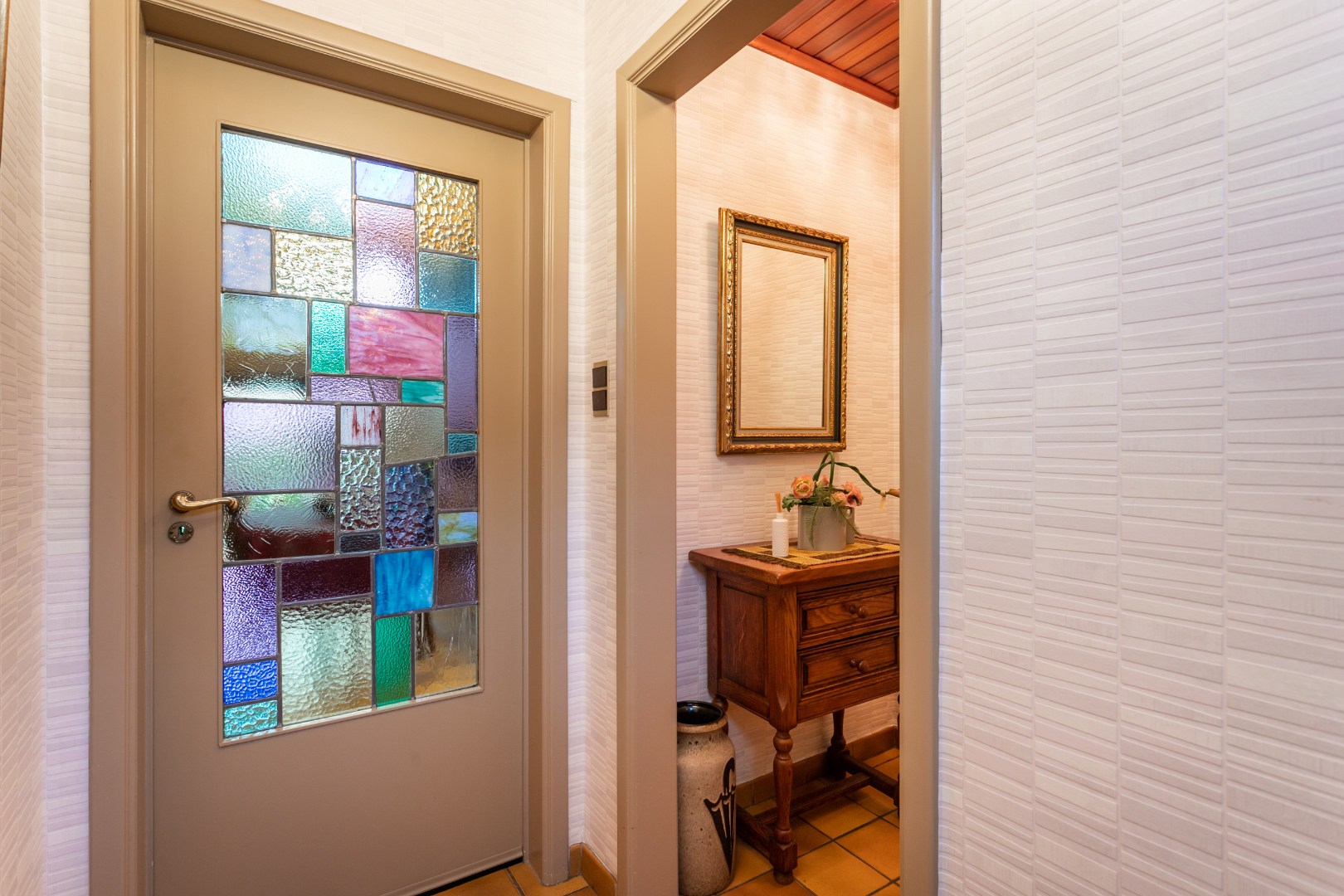 Solide 3-gevel woning met 3 slaapkamers, tuin en garage nabij centrum Halle 