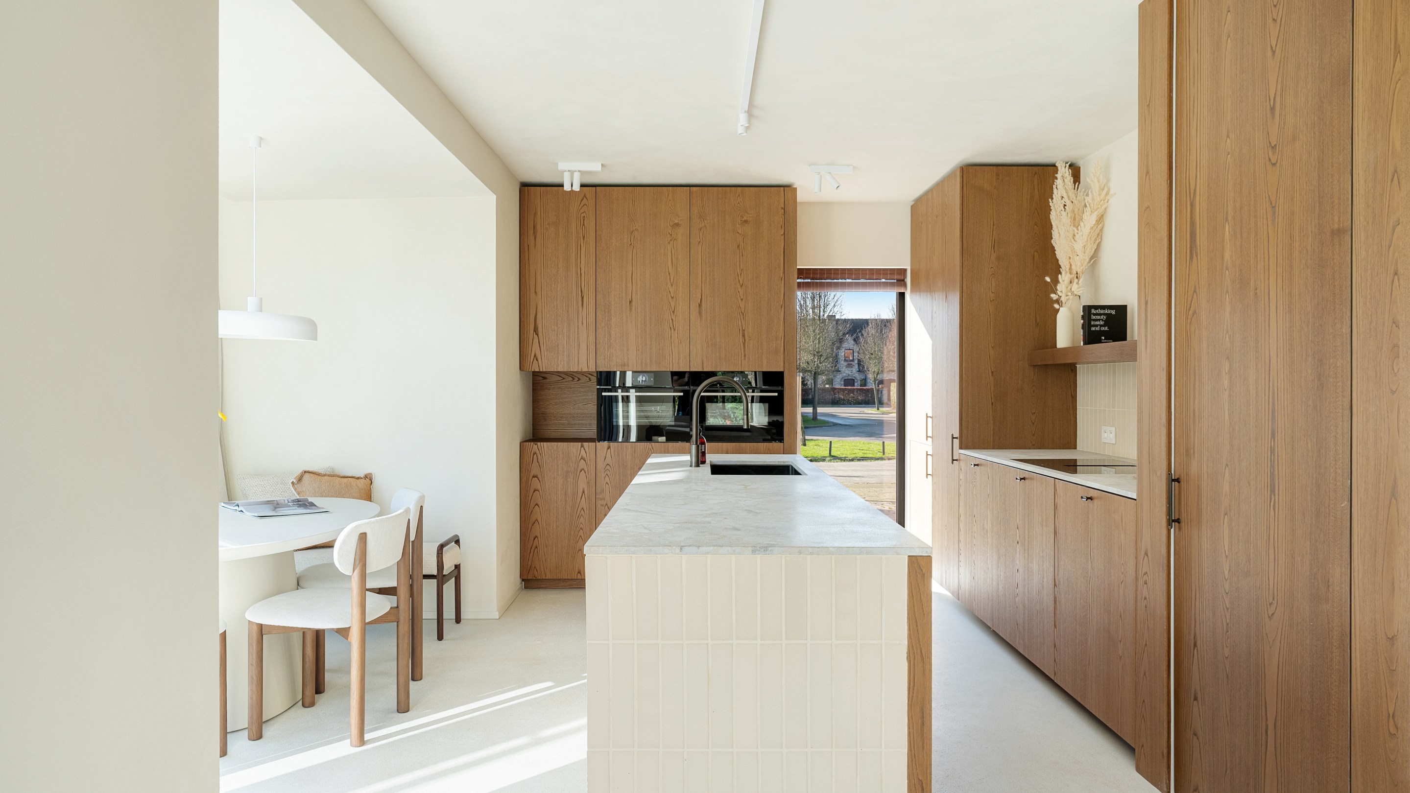 Villa de luxe rénovée dans un quartier résidentiel. 