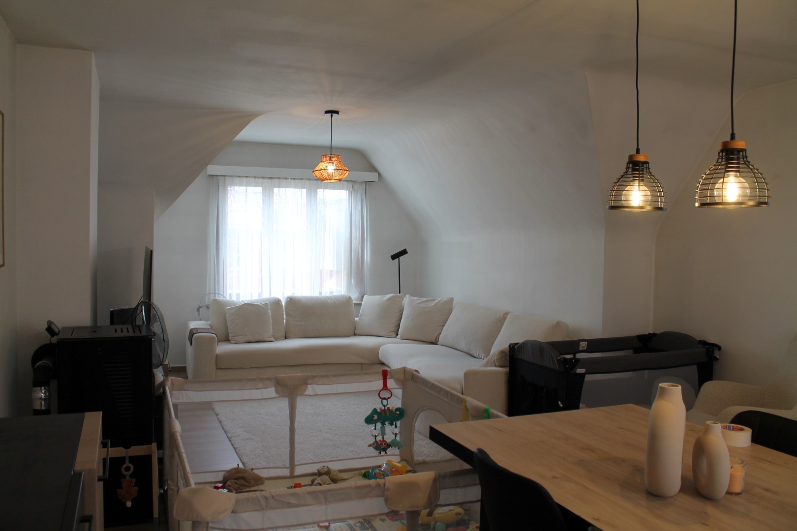 Ruim appartement met 2 slaapkamers en garage 