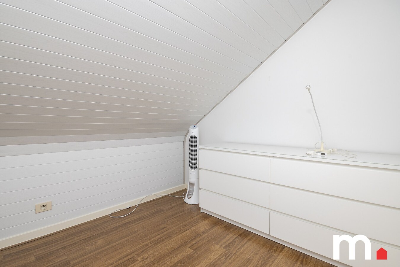 Unieke instapklare Villa te Emelgem op 621m² op TOPligging ! 