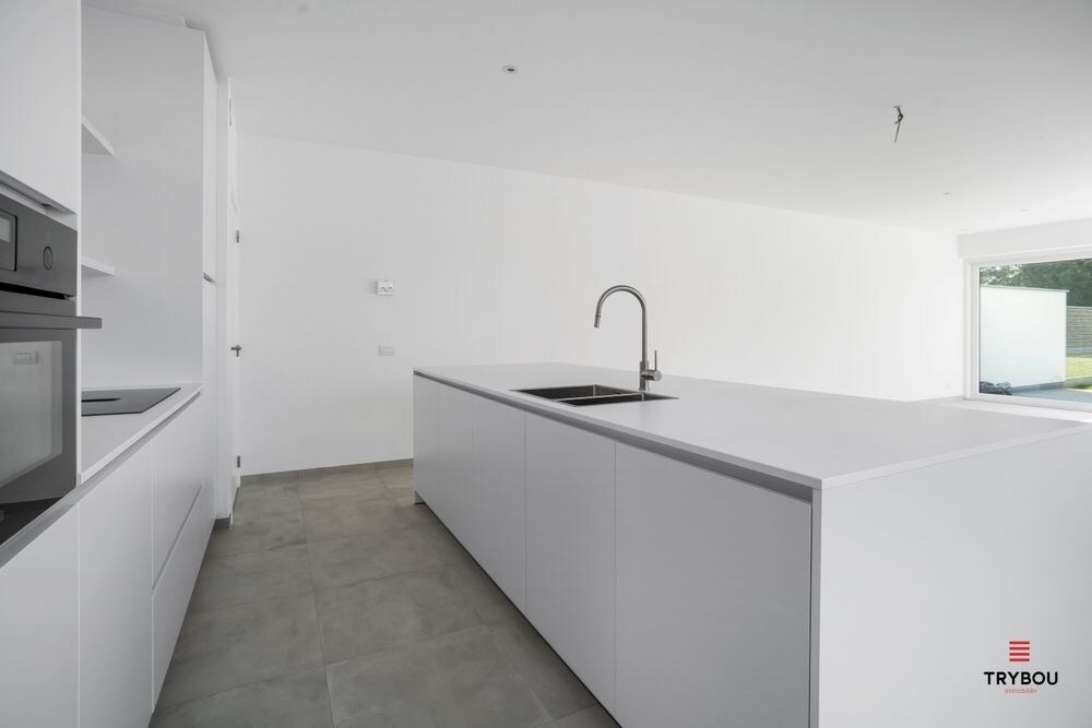 Moderne halfopen nieuwbouwwoning met 3 slaapkamers 