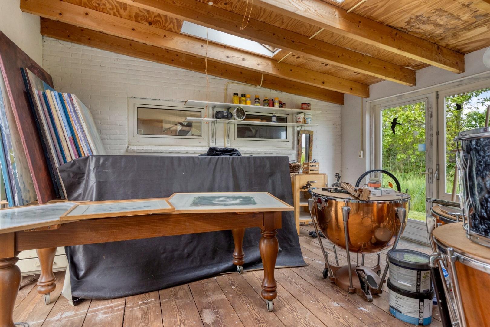 Een plek als deze komt zelden beschikbaar: een unieke combinatie van wonen tegen de duinen aan en nabij het strand en nabij de boswachterij op één van de meest geliefde plekken van de Zeeuwse kust. Bi 