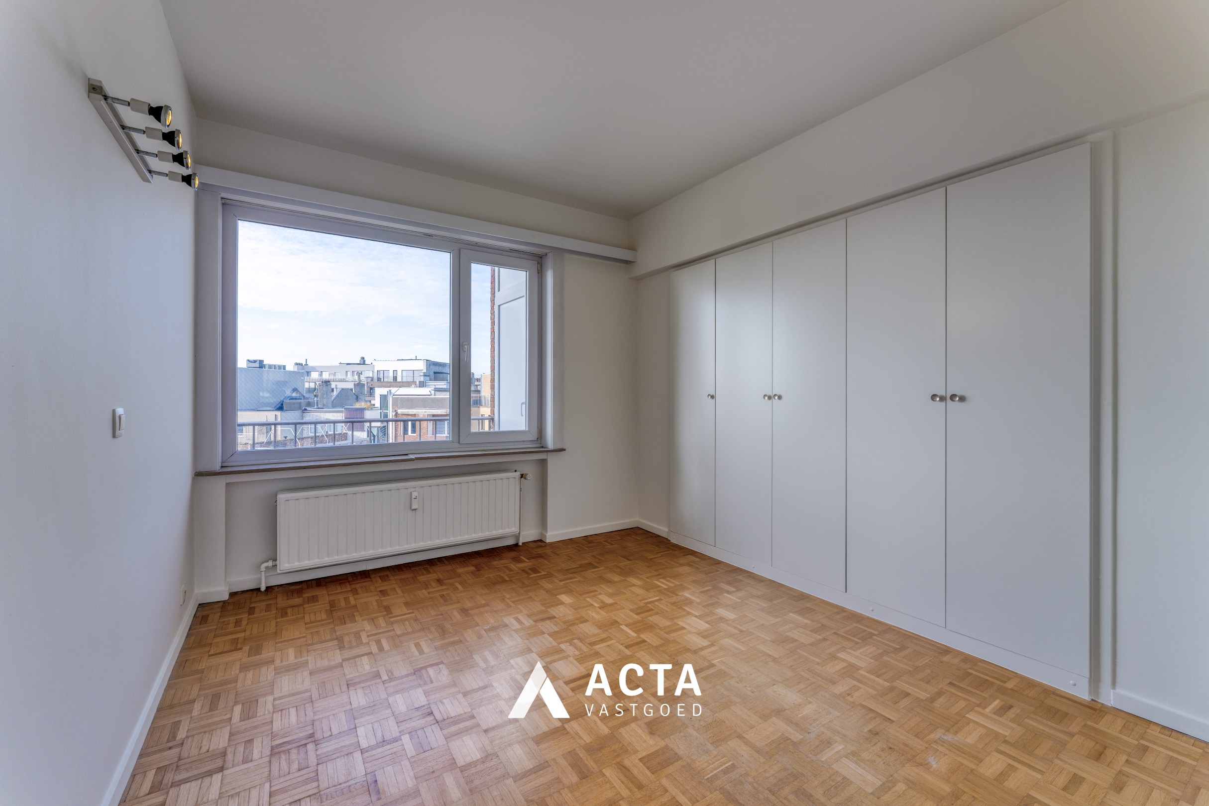 Appartement met twee slaapkamers op het Leopold I-Plein 