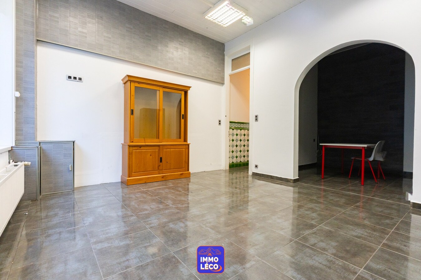 Maison de commerce avec habitation et jardin, en plein centre-ville, très beaux volumes ! 