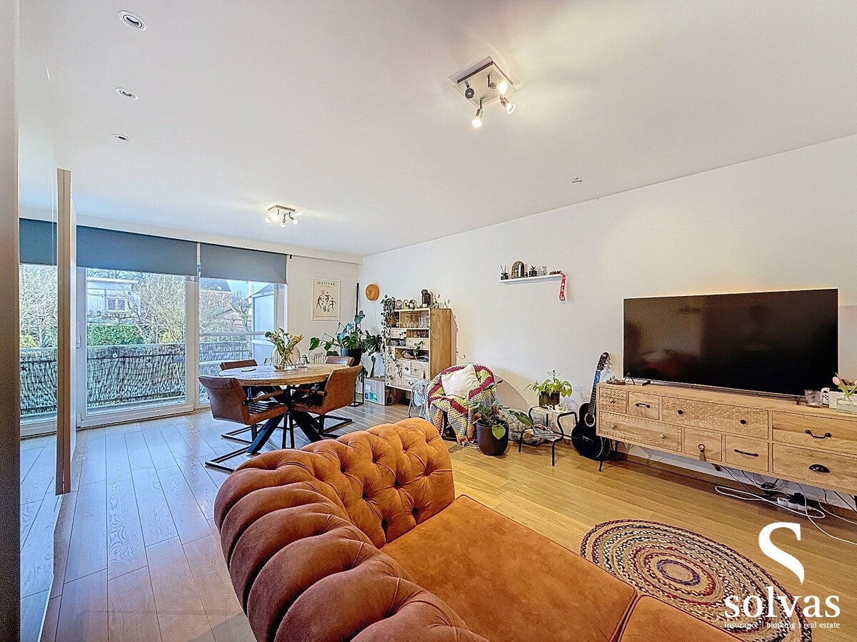 2-slaapkamerappartement met garage in centrum Zomergem 