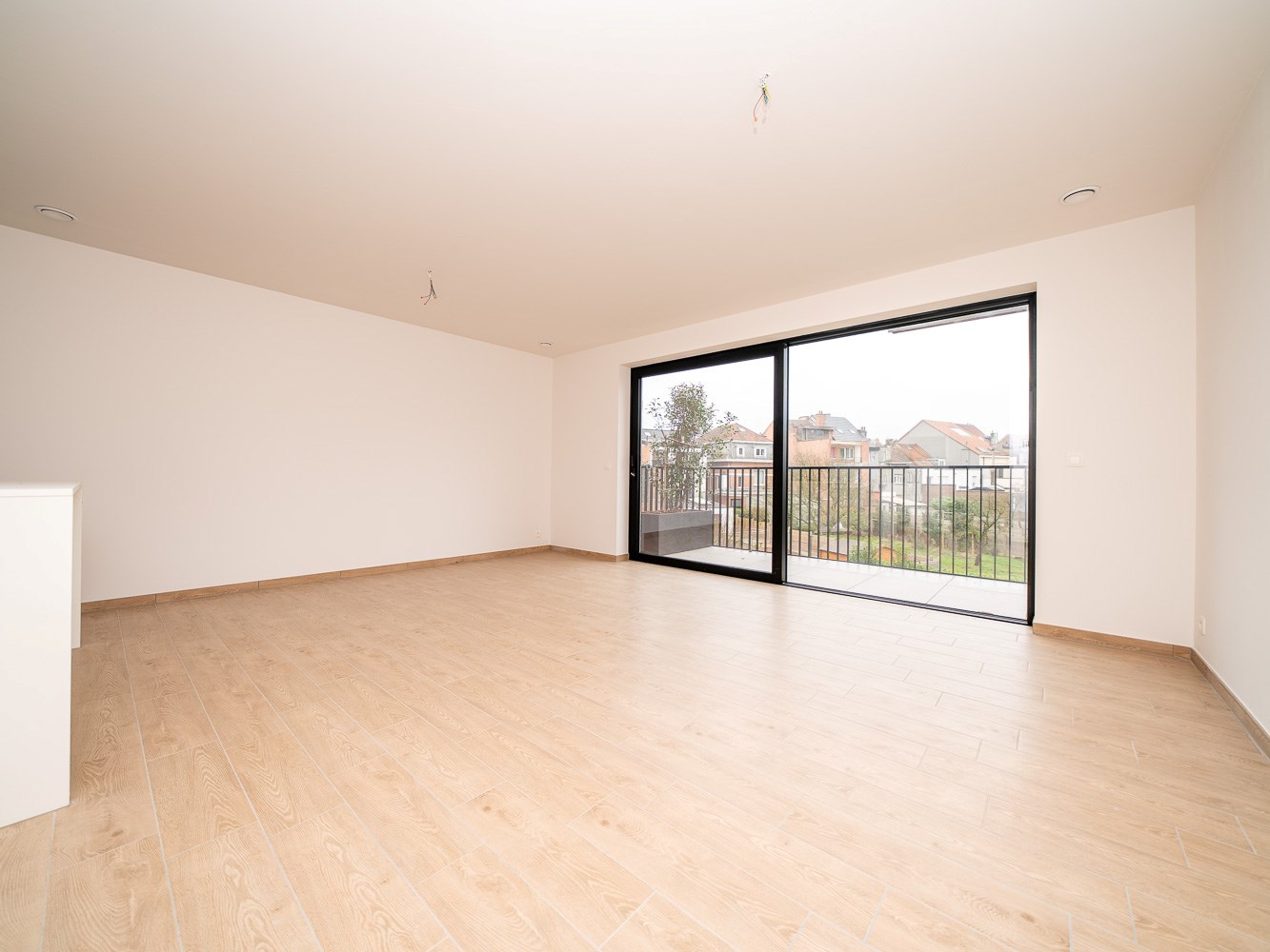 Nieuwbouw 1-kamer appartement met parking, kelder &amp; terras 