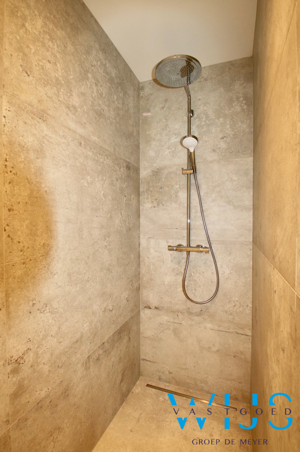 Prachtige nieuwbouwwoning te ERTVELDE ! 