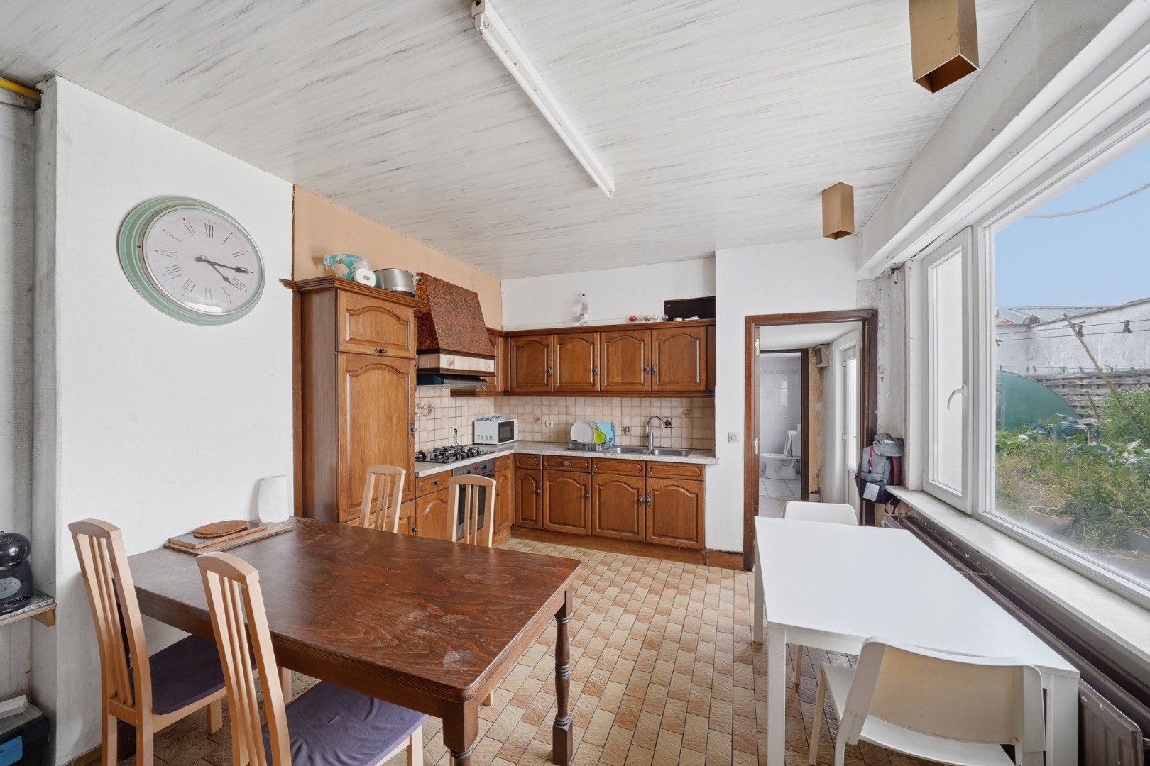 Ruime woning met veel mogelijkheden te Oostende 
