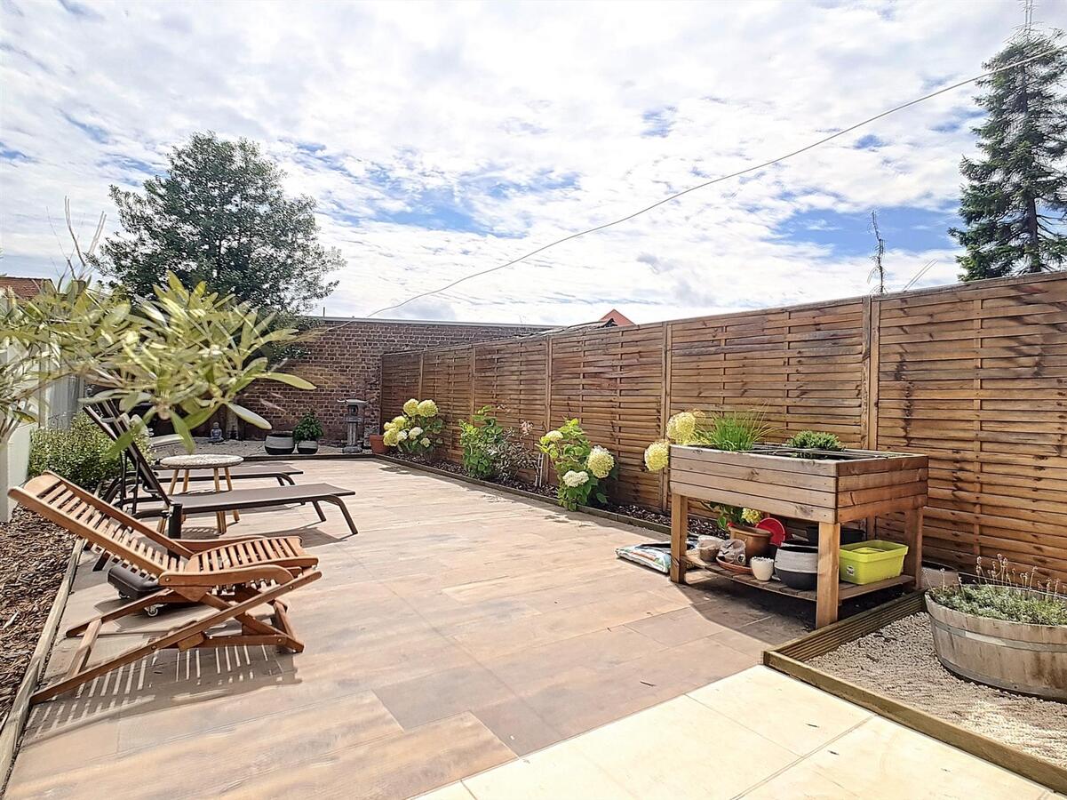 Aangename, volledig gerenoveerde en ruime gezinswoning - Zeebrugge 