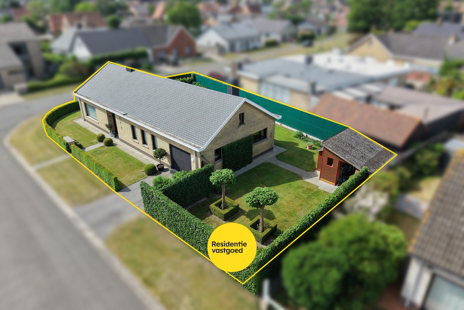 Verzorgde bungalow met 3 slpks op 571m² in rustige woonwijk te Varsenare 