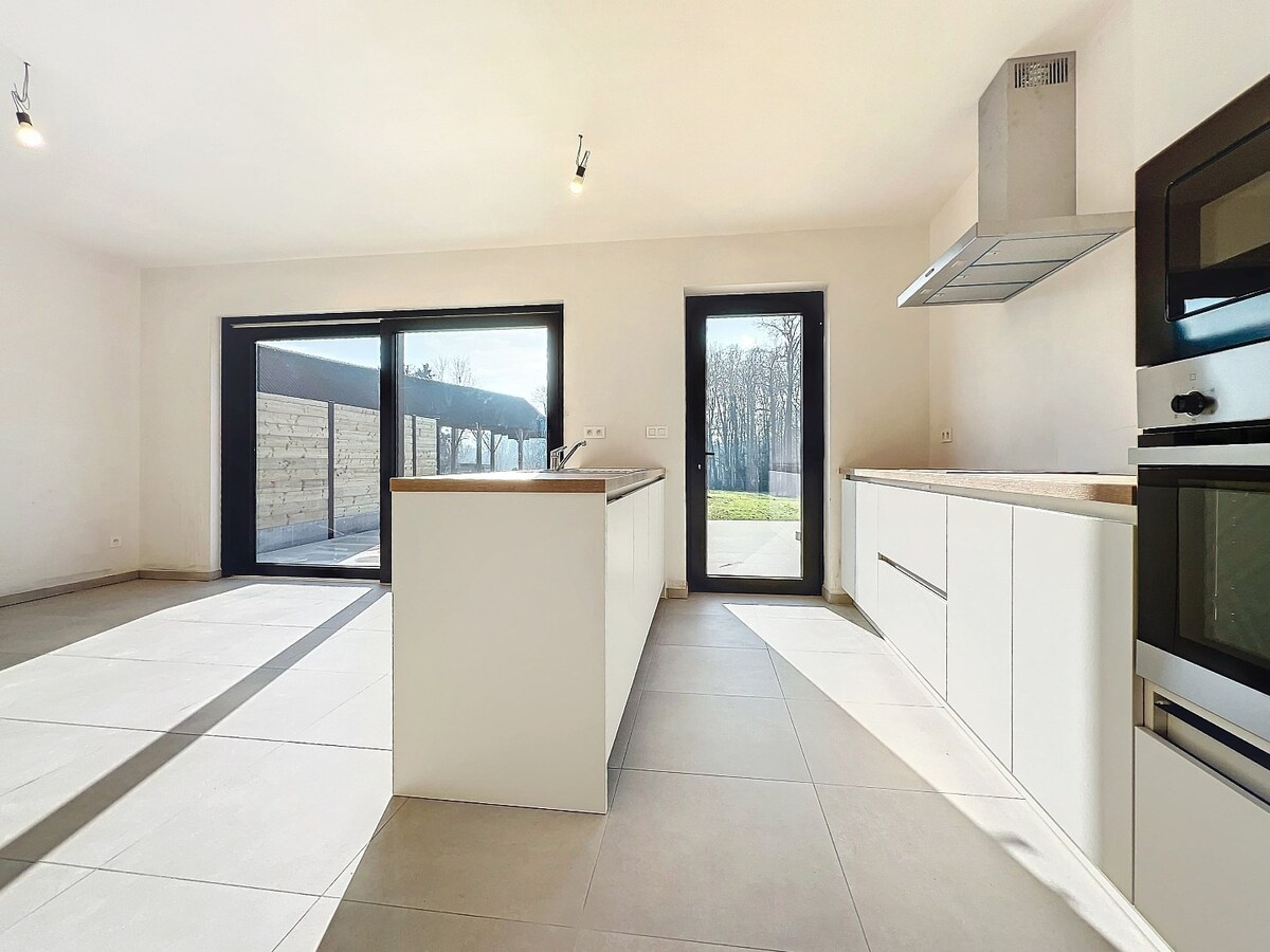 Tiptop afgewerkte nieuwbouw BEN-woning te Grotenberge, 6% BTW mogelijk 